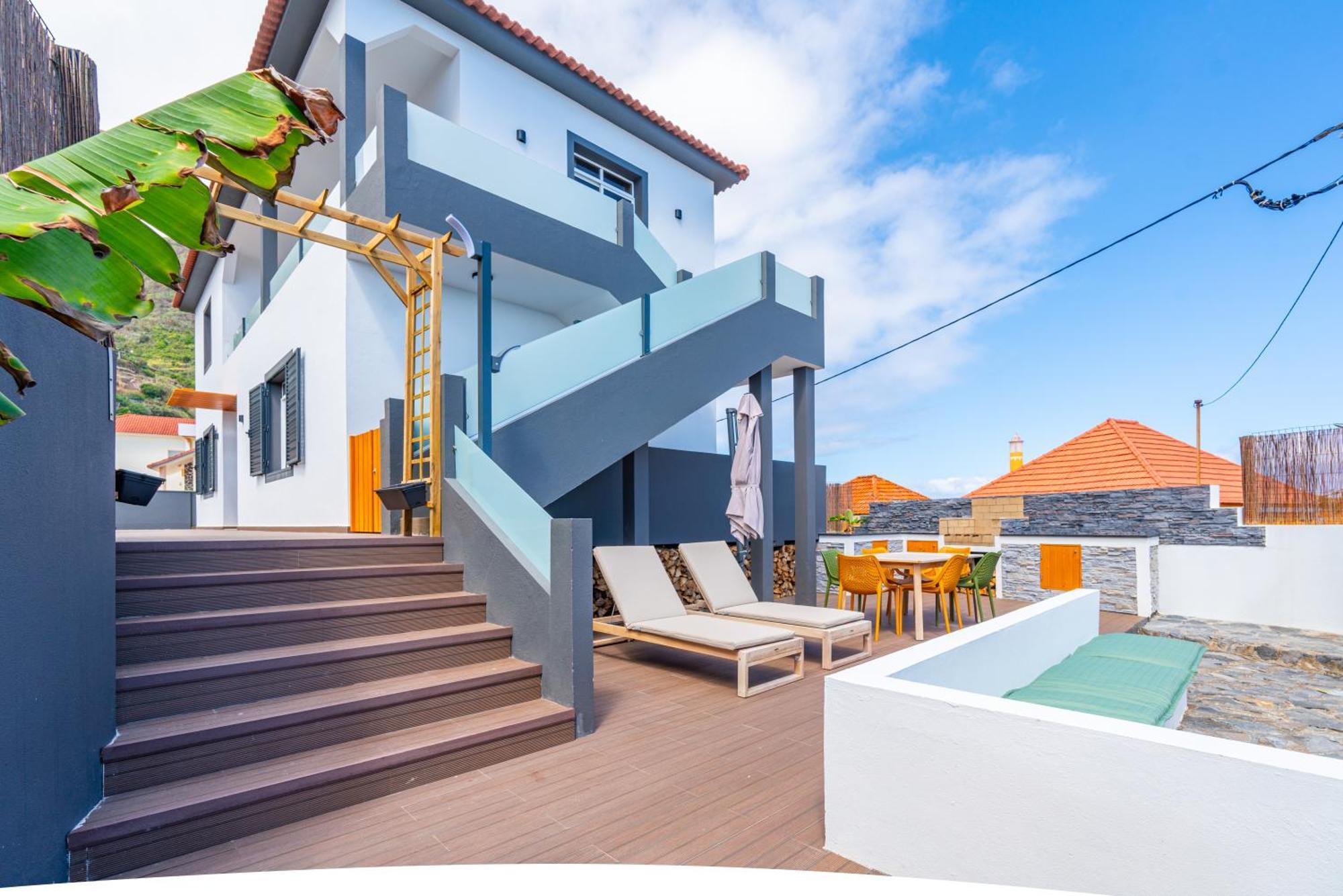 Lighthouse View- Pool Villa Porto Moniz Kültér fotó